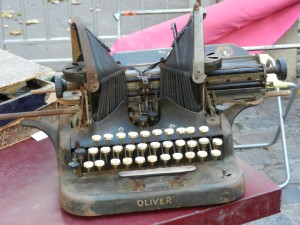 typewriter brocante