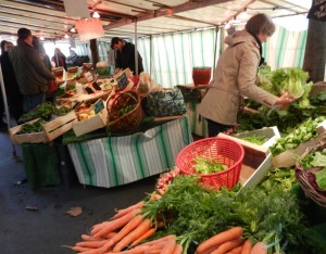 Batignolles organic market